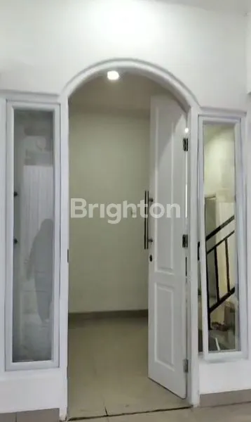 image RUMAH CLASIK DI GRAHA BINTARO (8)