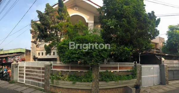 image RUMAH JLN. H. SA'ABAH TERUSAN, MERUYA SELATAN, TERAWAT DAN BAGUS, JAKARTA BARAT (2)