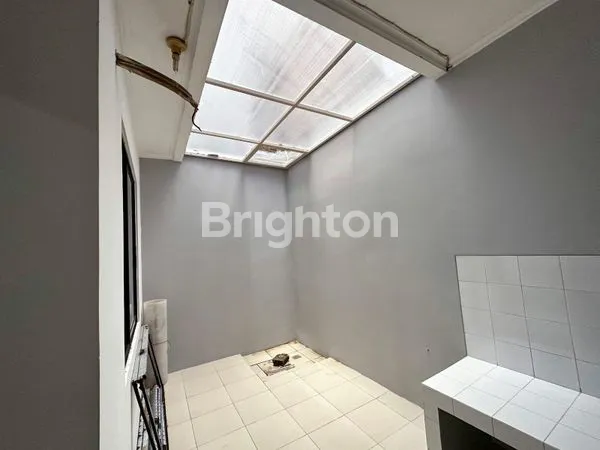 image RUMAH DI CASA GARDIN JAKARTA BARAT (3)