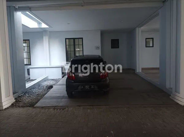 image RUMAH DOUBLE DEKKER LAVON 2, TANGGERANG (2)