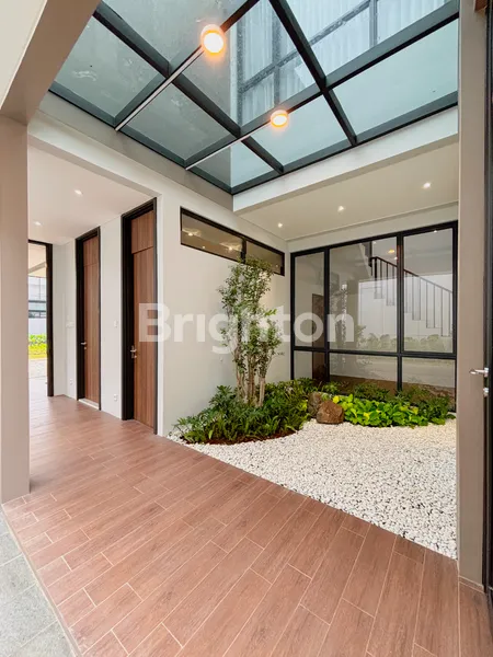 image RUMAH 2 LANTAI PREMIUM DAN LUX TYPE GIVA 8, LB/LT 182/128 DI GRAND WISATA (8)