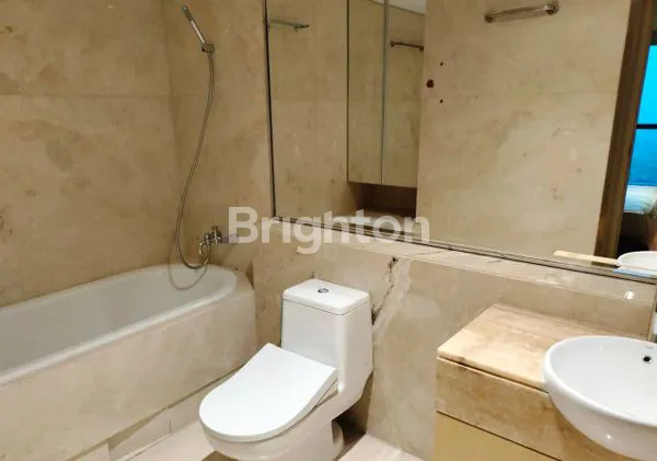 image APARTEMEN THE PEAK  LANTAI 33 ( TP 5 ) FULL FURNISHED SURABAYA DEKAT TUNJUNGAN PLAZA / BASUKI RAHMAT / EMBONG MALANG SURABAYA (5)