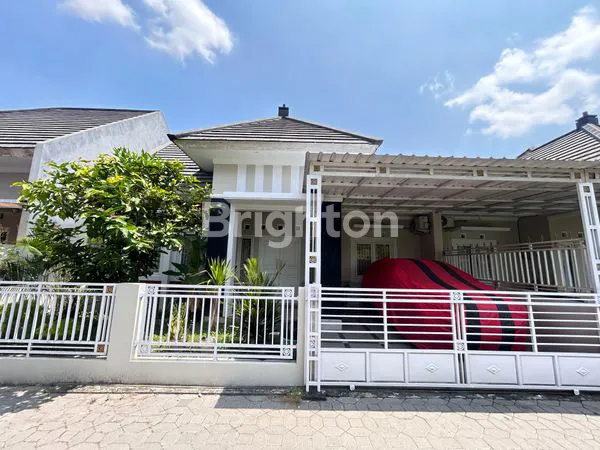 image RUMAH BARU FULL FURNISHED DI LINGKUNGAN ASRI BERBAH, SLEMAN DEKAT BANDARA ADISUTJIPTO (1)