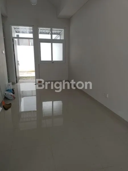 image DISEWAKAN RUMAH SIAP HUNI LOKASI STRATEGIS DI MUTIARA ARTERI REGENCY SEMARANG (DEKAT MASJID AGUNG JAWA TENGAH)  (2)