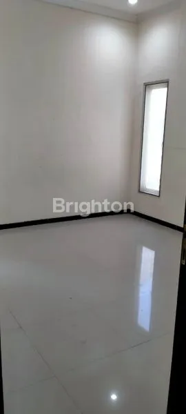 image RUMAH MINIMALIS URBAN MANSION ONE GATE SYSTEM DEKAT ATLAS SPORT CENTER DHARMAHUSADA  LOKASI STRATEGIS (3)