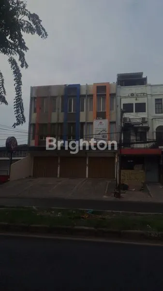 image RUKO 3 1/2 LANTAI  SIAP HUNI PLUIT (1)