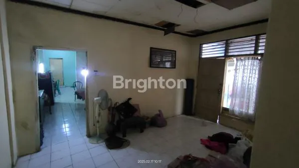 image RUMAH RAYA MENUR HITUNG TANAH (3)