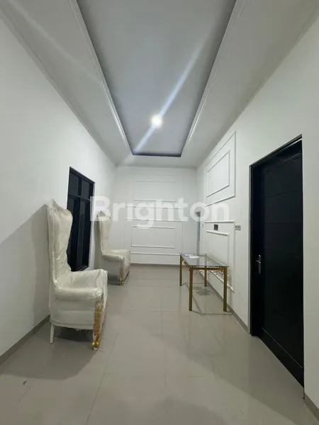 image RUMAH BARU SUPER MEWAH DI SOLO BARU (2)