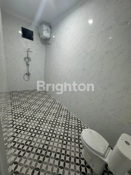 image RUMAH BARU SUPER MEWAH DI SOLO BARU (5)