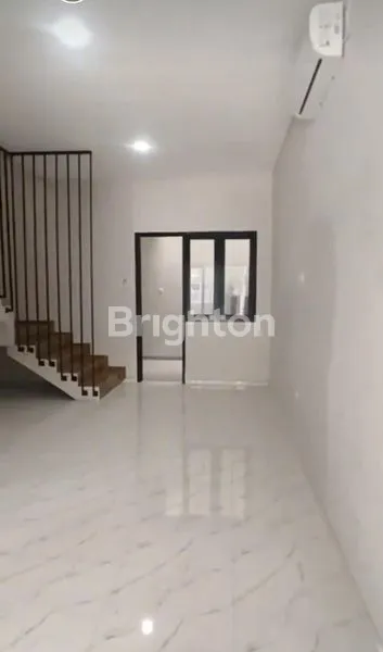 image KUTISARI INDAH. TIDAK PERLU KOS !! NEW. MURAH BANGET BANYAK BONUSNYA !! DEKAT UNIV. PETRA HANYA 1 M' AN (2)