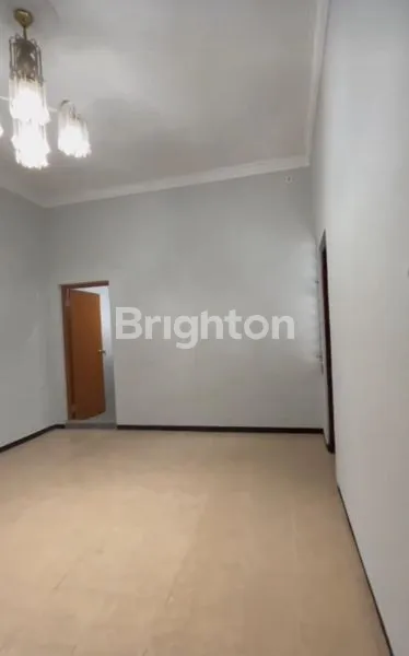 image RUMAH NGAGEL WASANA,2 LANTAI 5 KMR TIDUR,TERAWAT SIAP HUNI ! (7)