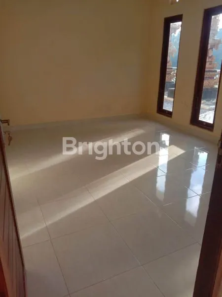 image SEWA RUMAH LANTAI DUA (3)