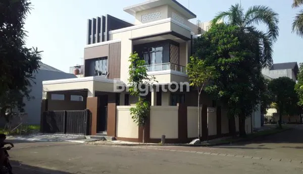 image RUMAH BARU FULL FURNISH BSD TANGERANG SELATAN (1)