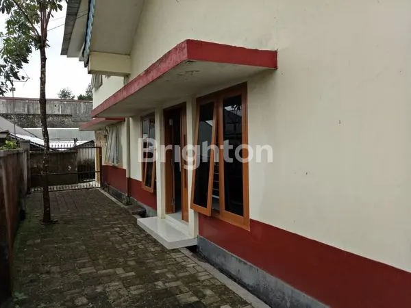 image RUMAH LUAS 2LT LOKASI JL KOLONEL KARDJONO WONOSOBO (3)