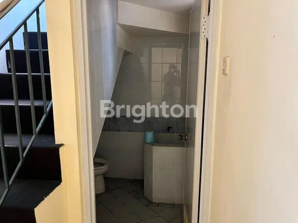 image GARDEN DIAN TROPODO RUMAH SELANGKAH TOL DAN BANDARA JUANDA (6)