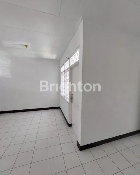 image RUMAH SIAP HUNI LOKASI STRATEGIS ARCAMANIK BANDUNG (3)