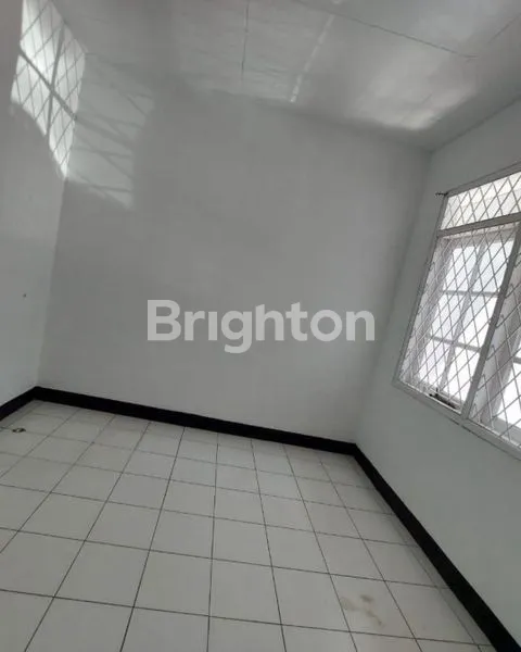 image RUMAH SIAP HUNI LOKASI STRATEGIS ARCAMANIK BANDUNG (6)