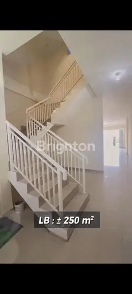 image RUKO SIAP HUNI 3 LT DIAN ISTANA DERETAN MOCCA VRBANA (4)