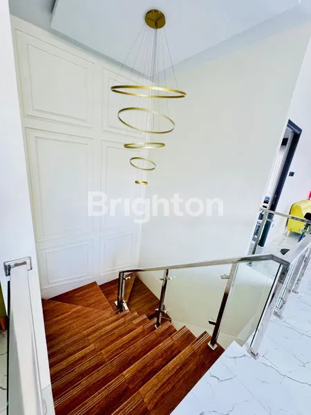 image DI SEWAKAN RUMAH 2 LANTAI – MEWAH & NYAMAN, FULL FURNISH (4)