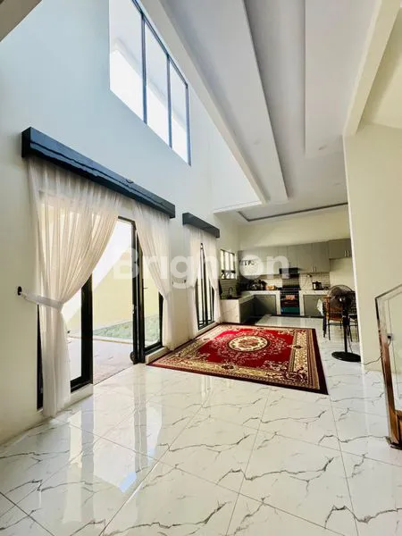 image DI SEWAKAN RUMAH 2 LANTAI – MEWAH & NYAMAN, FULL FURNISH (2)