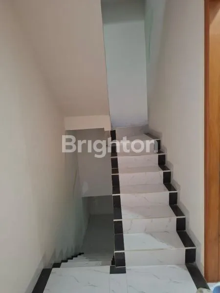 image RUMAH BANGUNAN BARU BAGUS STRATEGIS DEKAT MALL KALIBATA JAKARTA SELATAN  (7)