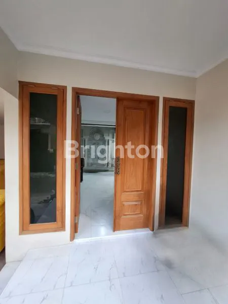 image RUMAH BANGUNAN BARU BAGUS STRATEGIS DEKAT MALL KALIBATA JAKARTA SELATAN  (3)