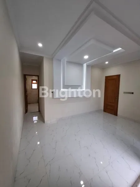 image RUMAH BANGUNAN BARU BAGUS STRATEGIS DEKAT MALL KALIBATA JAKARTA SELATAN  (4)