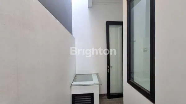 image RUMAH BARU ARATA KEDOYA 3,5 LANTAI BISA KPR DAN BEBAS BANJIR (5)