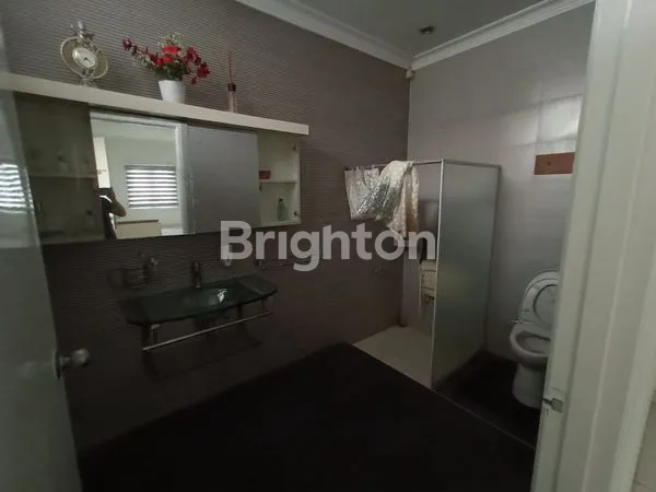 image KEMANG MELATI BEKASI BARAT SEMI FURNISHED (7)