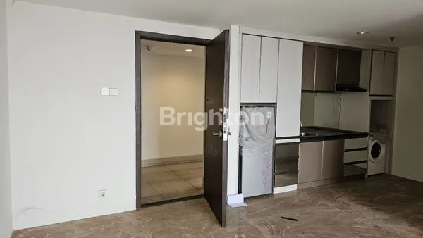 image UNIT APARTEMEN SEMI FURNISH THE PEAK PEKANBARU (3)