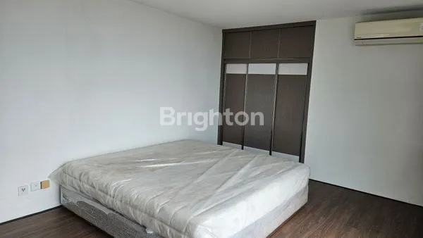 image UNIT APARTEMEN SEMI FURNISH THE PEAK PEKANBARU (6)