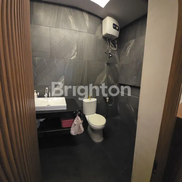 image RUMAH BAGUS SIAP HUNI DI FIRST STONE CLUSTER AGATE SELANGKAH KE GADING SERPONG (8)