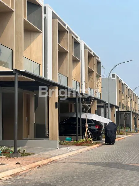image RUMAH BARU SIAP HUNI TANAKAYU SVANI BSD CITY (1)