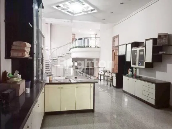 image PAPANDAYAN RUMAH BESAR BAGUS KAWASAN PREMIUM SEMARANG ATAS (5)