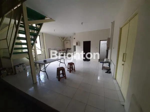 image GUDANG SAFE N LOCK BAGUS SIAP PAKAI NO RENOV (3)