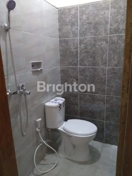 image RUMAH SIAP HUNI 2 LANTAI KAWI MALANG (2)