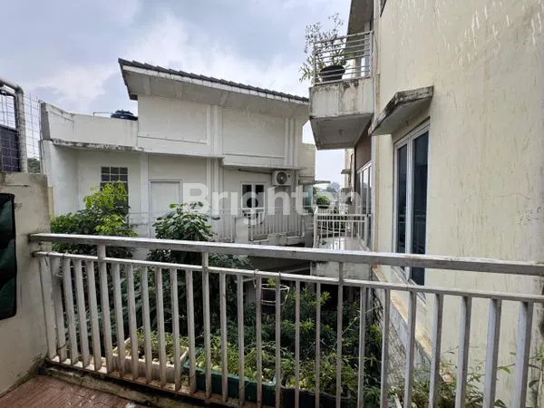 image RUMAH 2 LANTAI MODERN ASRI CISAUK TANGERANG (6)