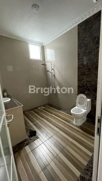 image RUMAH MEWAH SIAP HUNI DI DAMAI LANGGENG (6)