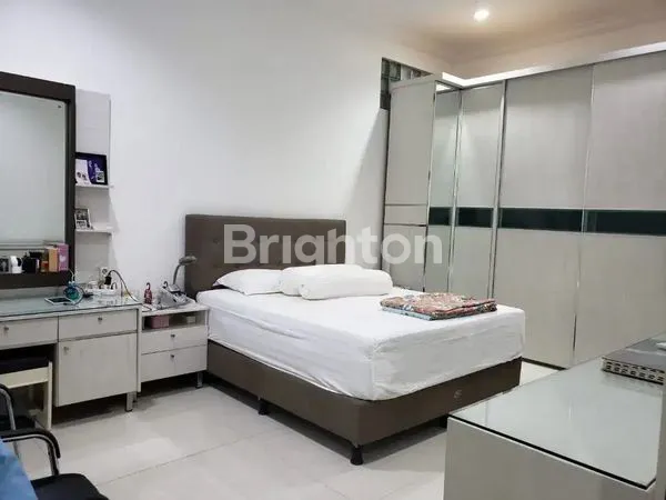 image RUMAH DI DARMO PERMAI TIMUR FULL FURNISHED  (6)