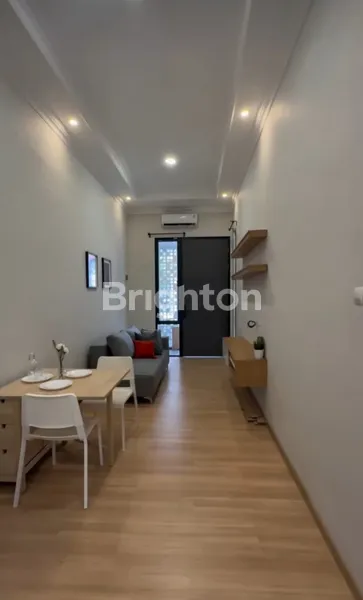 image PAKUWON CITY, RUMAH CANTIK, KONSEP MODERN COMPACT HOUSE, FURNISHED (5)