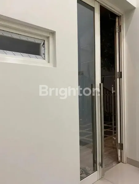 image  RUMAH DI JALAN ADITYAWARMAN PUSAT KOTA SURABAYA  (1)