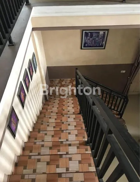 image RUMAH MEWAH 2 LANTAI HALAMAN LUAS (5)