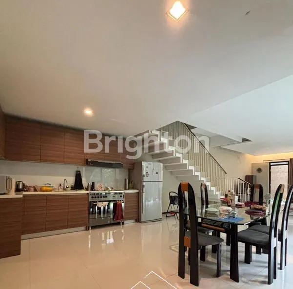 image RUMAH MEWAH BINTARO (6)