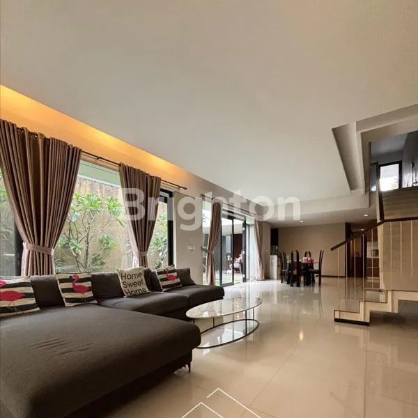 image RUMAH MEWAH BINTARO (5)