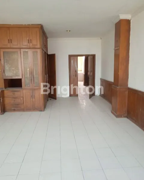 image RUKO 4 LANTAI BSD PINGGIR JALAN SIAP USAHA TANGERANG (3)