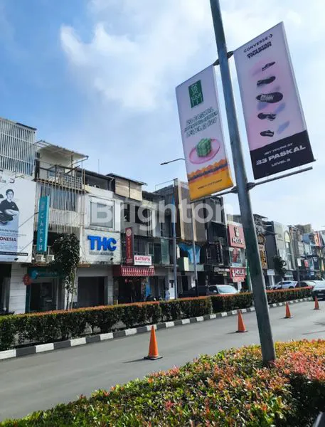 image RUKO RENDENG 4 LT PASKAL 23 SIAP BISNIS SIAP CUAN DENGAN FRANCHISE INDOMARET MASIH BERJALAN (2)