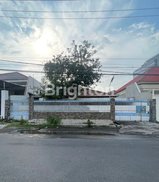 image STRATEGIS RAYA DHARMAHUSADA KOMERSIAL AREA RUMAH HITUNG TANAH (1)