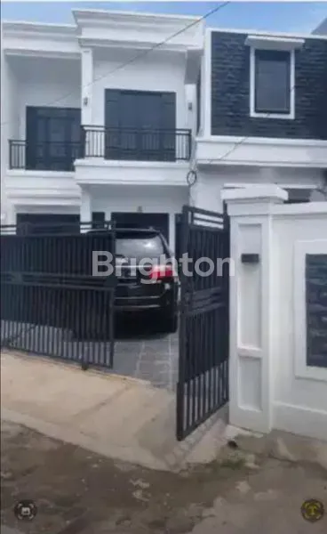 image RUMAH BARU RENOVASI 2 LANTAI POSISI DIPOJOK (1)