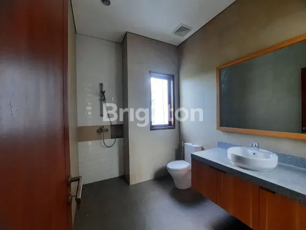 image RUMAH  2 LANTAI DI COKRO– UBUNG, DENPASAR UTARA (2)