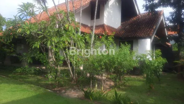 image RUMAH DALAM LINGKUNGAN PENDUDUK  (5)